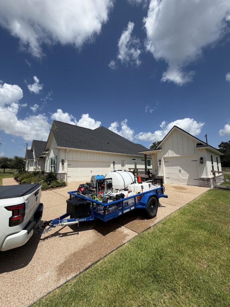 House wash in Navasota TX