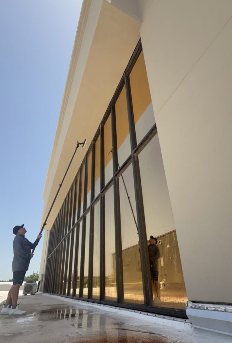 Commercial window cleaning in Temple TX