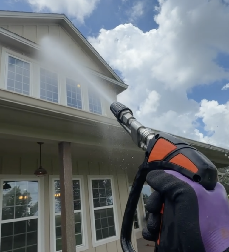House soft wash in Bryan TX